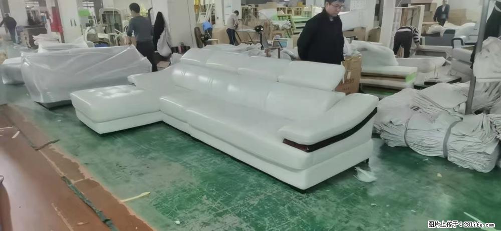 【大厂仿真皮沙发】实木框架，高回弹海绵45密度。全新包装，质量非常好，3.6米右贵妃 - 各类家具 - 居家生活 - 山南分类信息 - 山南28生活网 sn.28life.com